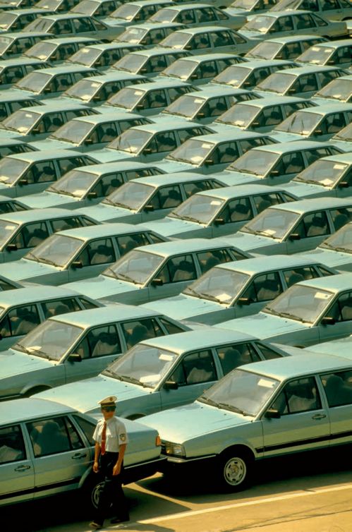 外国摄影师的镜头 1949-2019中国汽车装饰服务的70年变迁